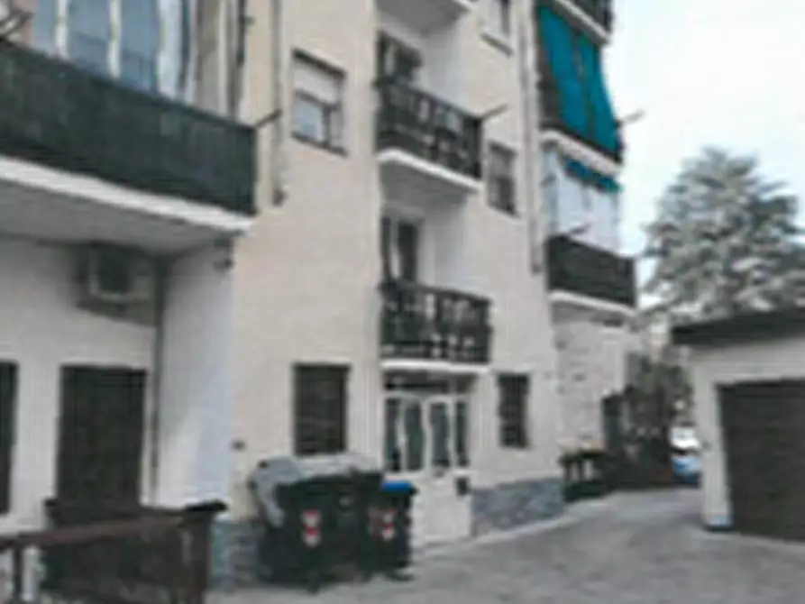 Immagine 9 di Garage in vendita  in via Guido Reni a Torino