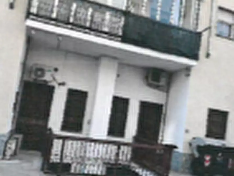 Immagine 12 di Garage in vendita  in via Guido Reni a Torino