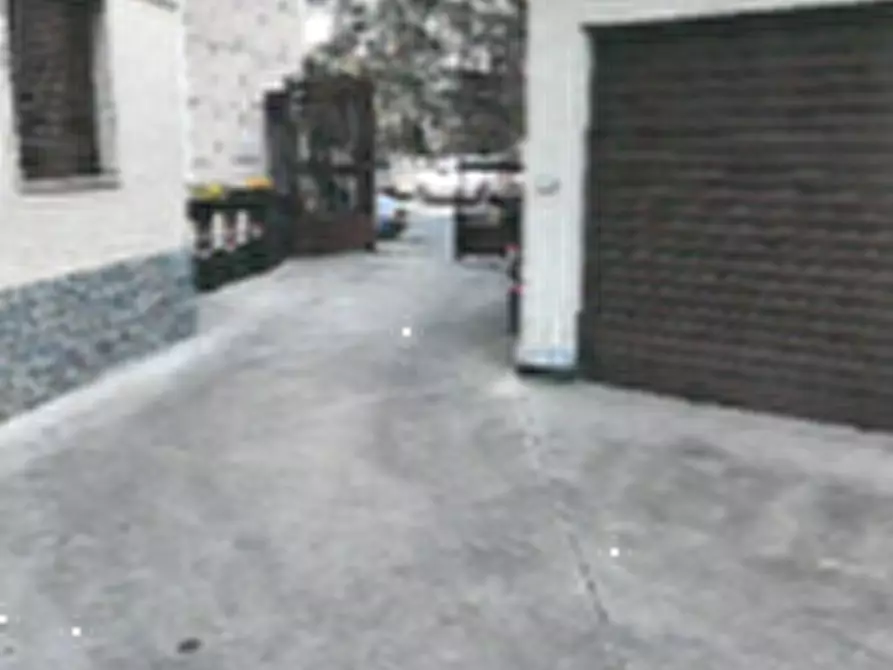 Immagine 13 di Garage in vendita  in via Guido Reni a Torino