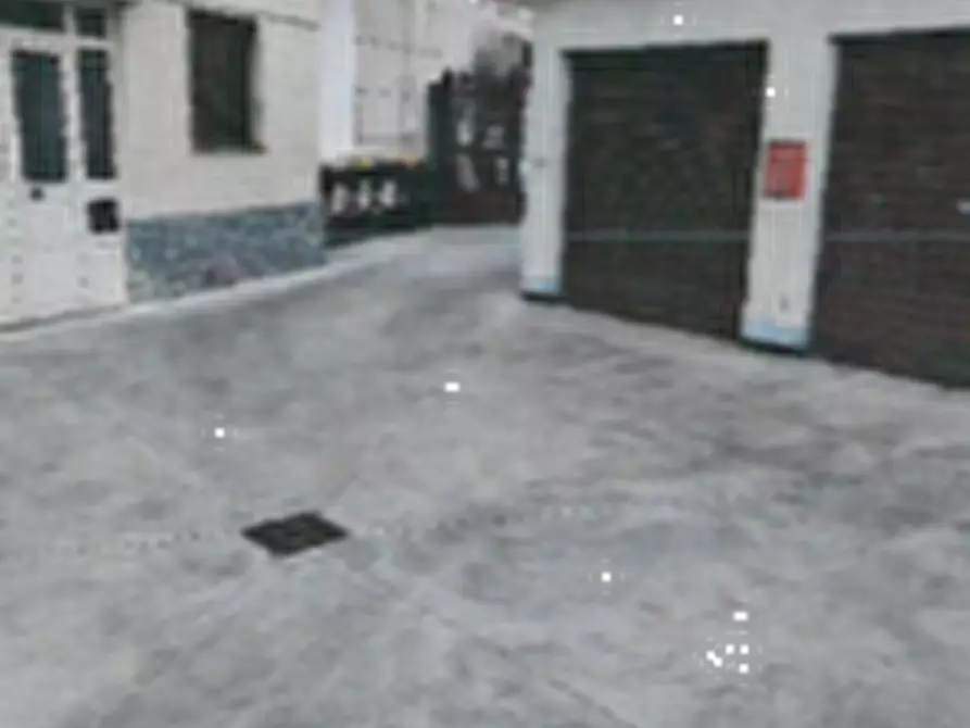 Immagine 14 di Garage in vendita  in via Guido Reni a Torino