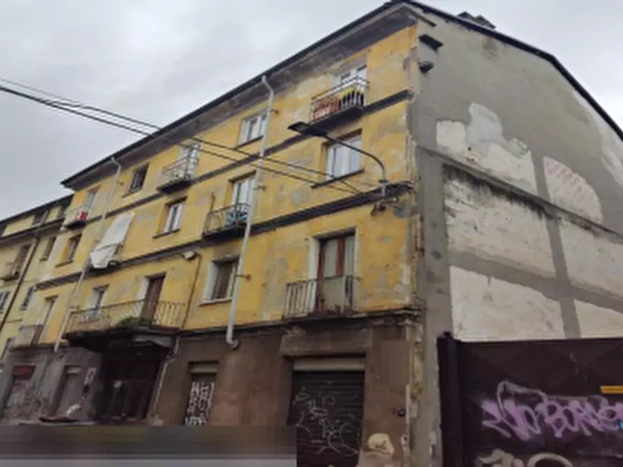 Immagine 4 di Magazzino in vendita  in Via Cottolengo a Torino
