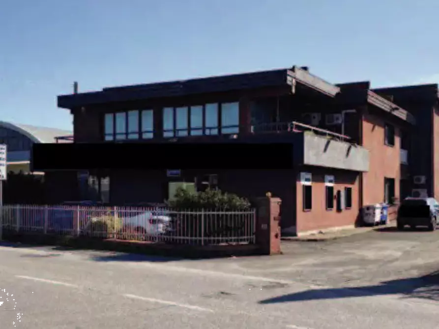 Immagine 4 di Negozio in vendita  in Via Tosco Romagnola Sud  a Montelupo Fiorentino