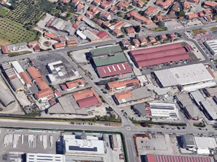 Immagine 14 di Negozio in vendita  in Via Tosco Romagnola Sud  a Montelupo Fiorentino