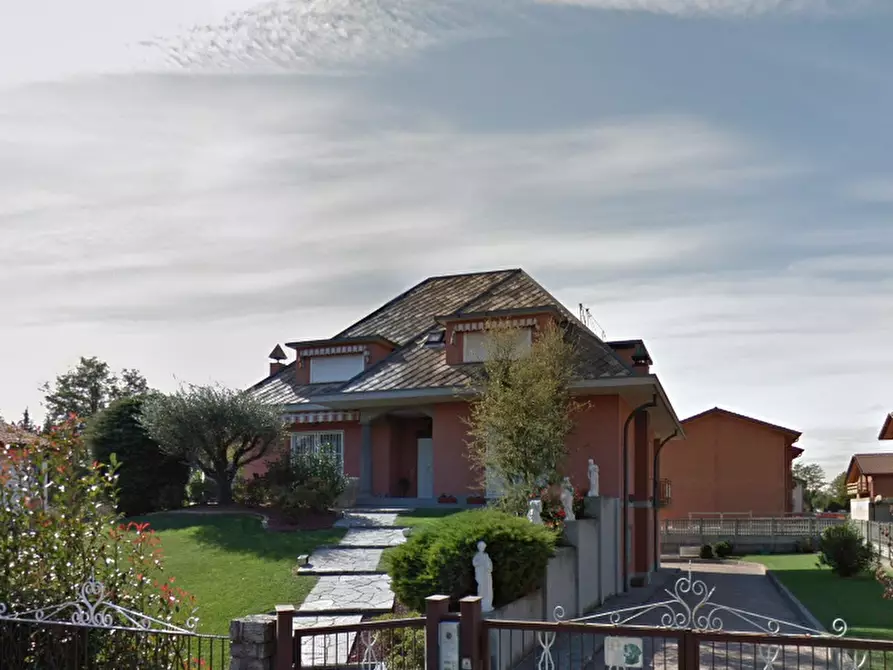 Immagine 7 di Appartamento in vendita  in Via N. Sauro a Bregnano