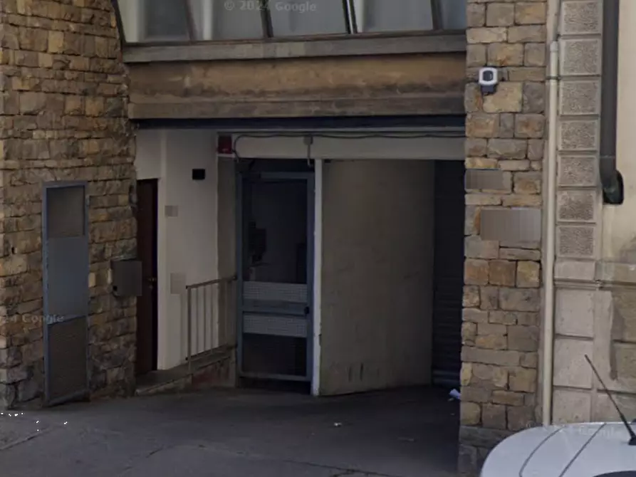 Immagine 3 di Posto auto in vendita  in Via Vittorio Alfieri a Firenze