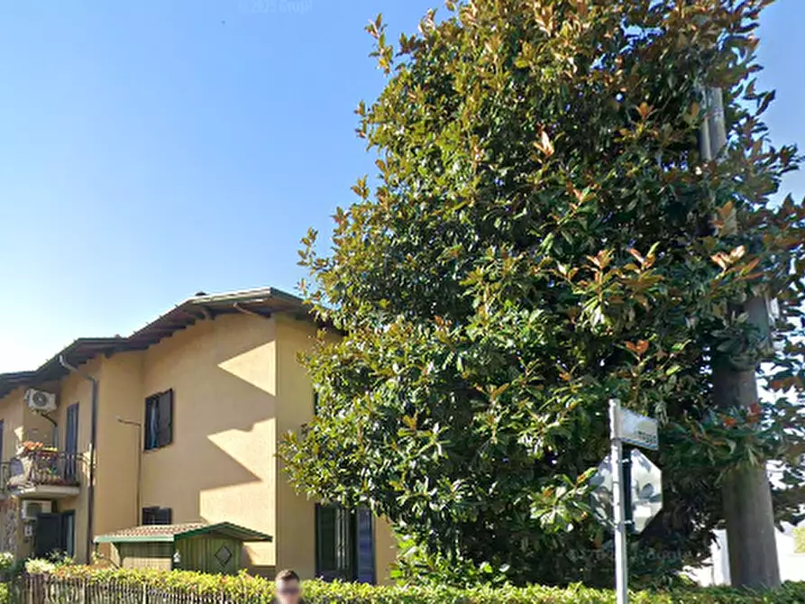 Immagine 5 di Appartamento in vendita  in Via Valleggio a Como