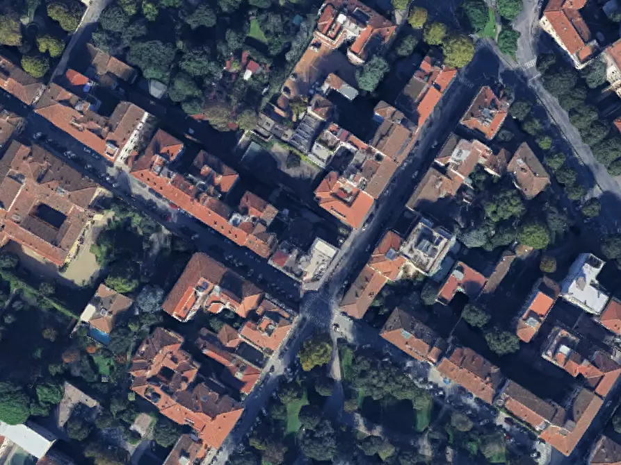 Immagine 13 di Garage in vendita  a Firenze