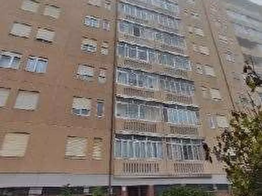 Immagine 2 di Appartamento in vendita  in Via Celeste Negarville a Torino