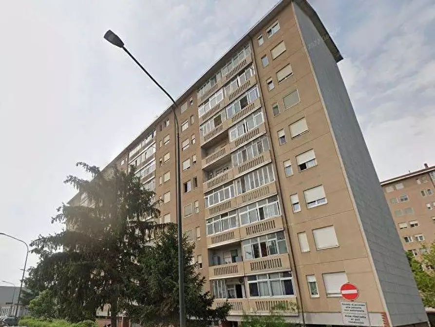 Immagine 6 di Appartamento in vendita  in Via Celeste Negarville a Torino