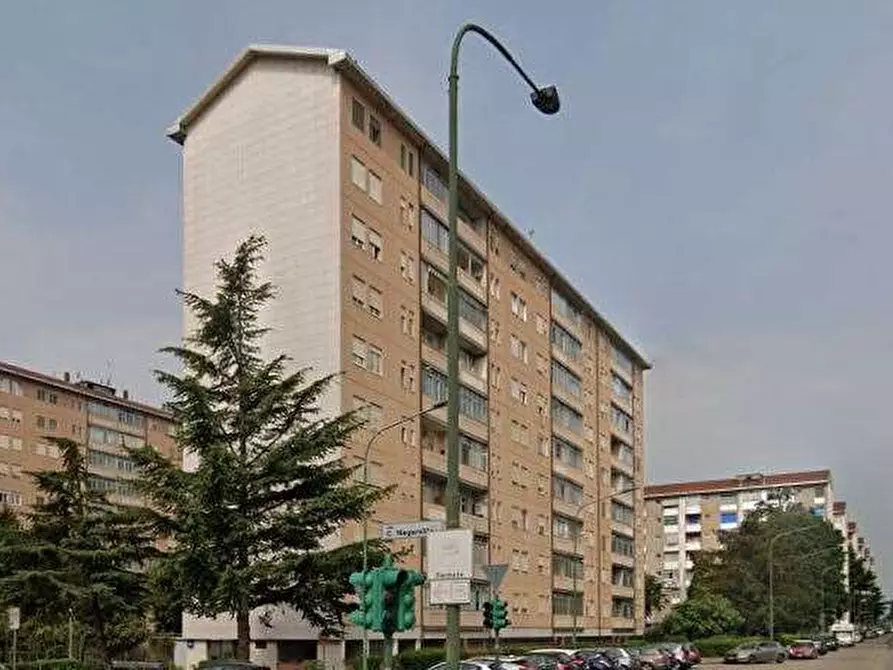 Immagine 9 di Appartamento in vendita  in Via Celeste Negarville a Torino