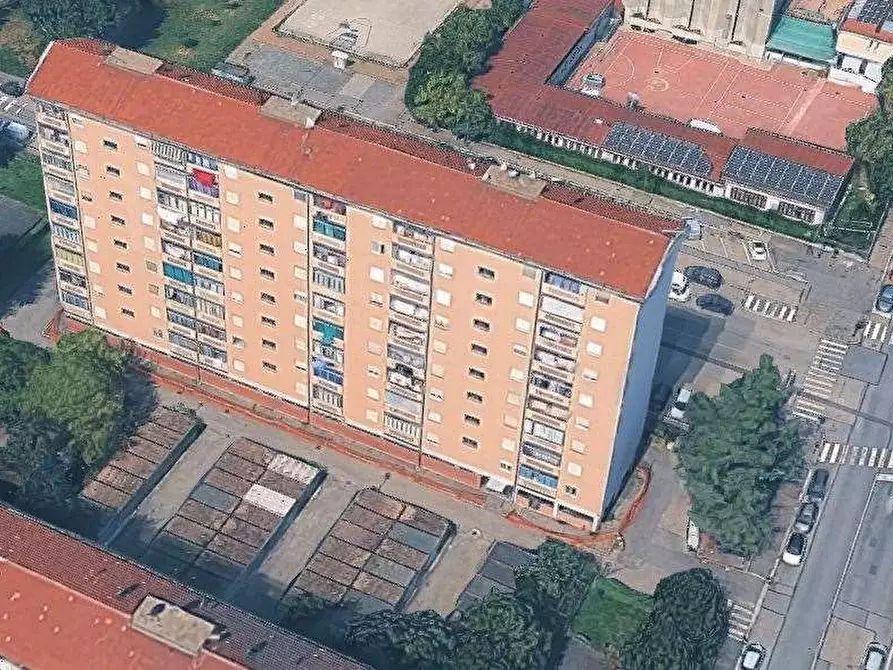 Immagine 12 di Appartamento in vendita  in Via Celeste Negarville a Torino