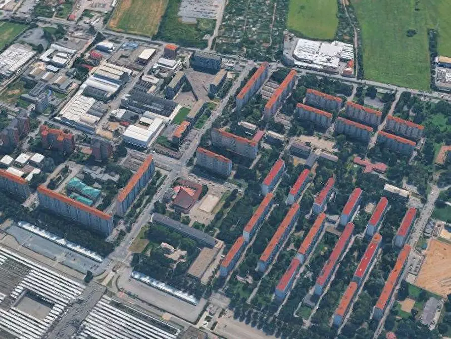 Immagine 15 di Appartamento in vendita  in Via Celeste Negarville a Torino