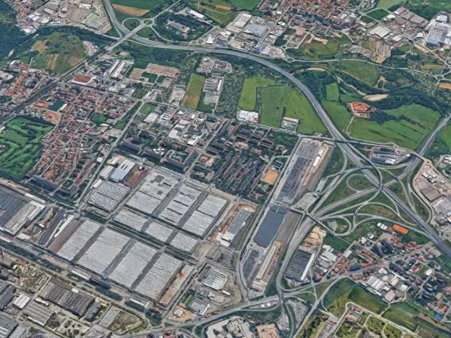 Immagine 16 di Appartamento in vendita  in Via Celeste Negarville a Torino