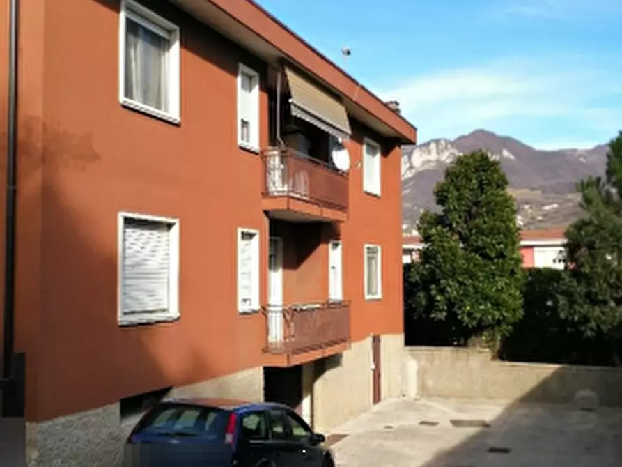 Immagine 1 di Appartamento in vendita  in Via Santa Maria a Olginate