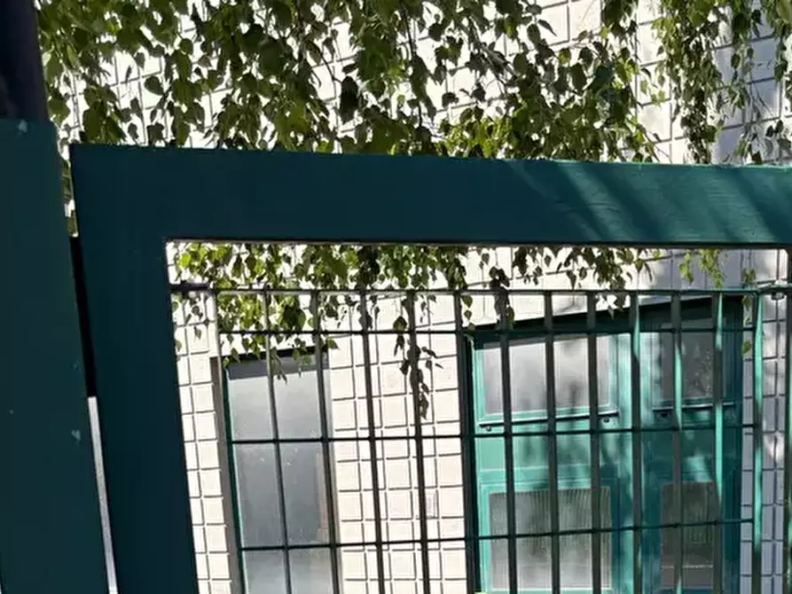 Immagine 8 di Capannone industriale in vendita  in Via Aldo Moro a Appiano Gentile