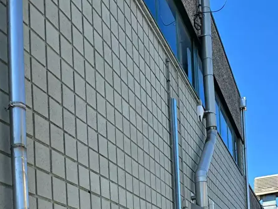 Immagine 12 di Capannone industriale in vendita  in Via Aldo Moro a Appiano Gentile