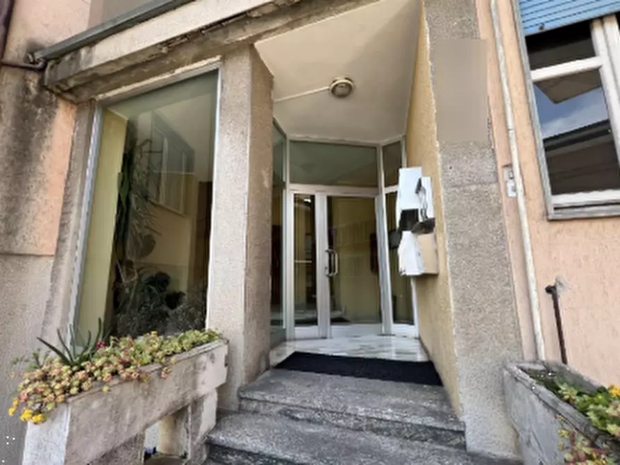 Immagine 3 di Appartamento in vendita  in Via Antonio Fogazzaro a Casatenovo