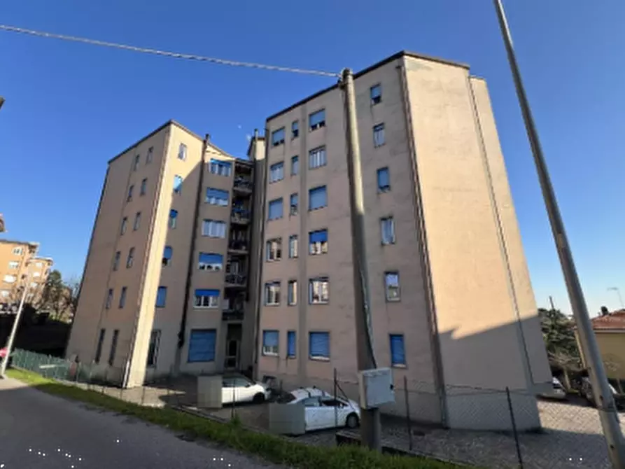 Immagine 5 di Appartamento in vendita  in Via Antonio Fogazzaro a Casatenovo