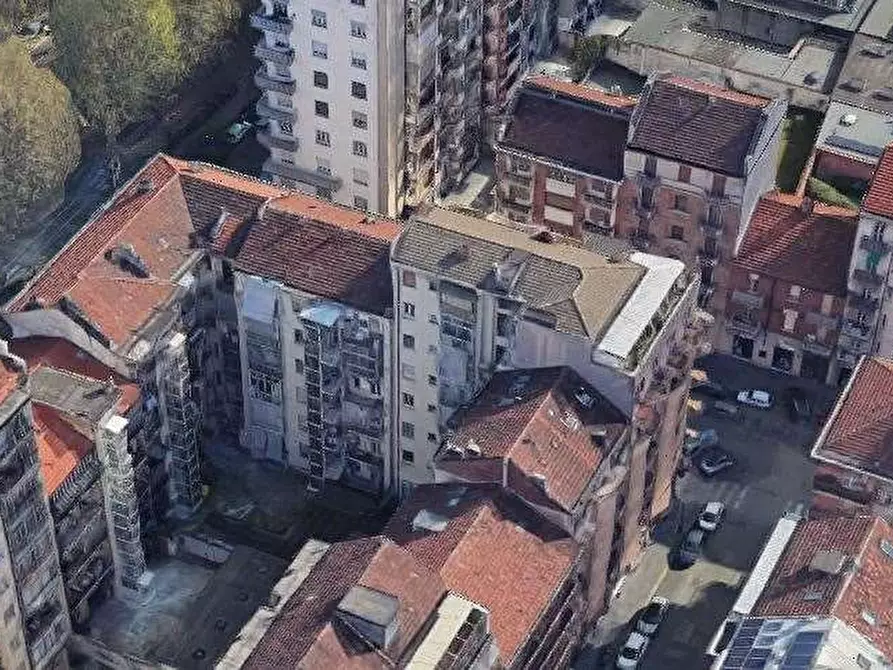 Immagine 10 di Appartamento in vendita  in via San Marino a Torino