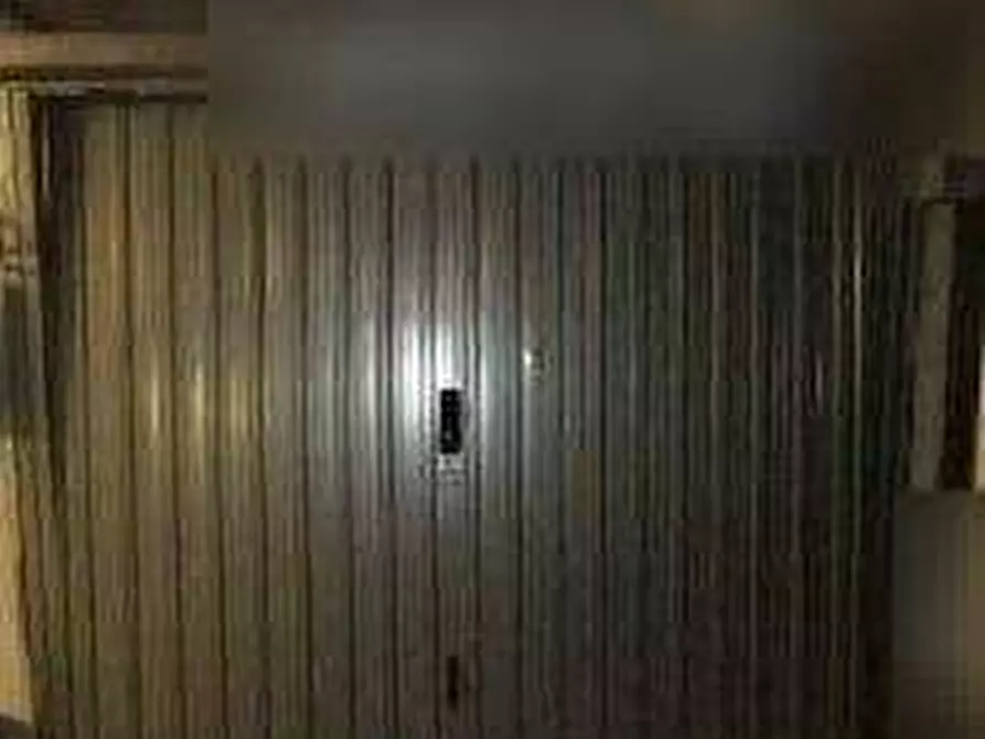 Immagine 1 di Garage in vendita  in Via di Grotta di Gregna a Roma
