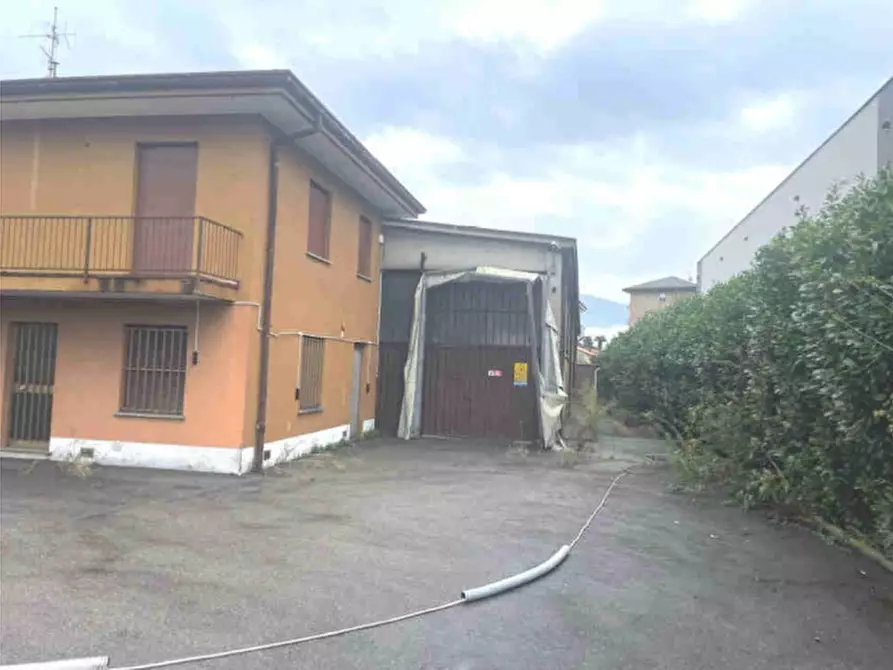 Immagine 3 di Appartamento in vendita  in Via XXV Aprile a Annone Di Brianza