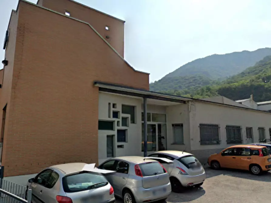 Immagine 1 di Capannone industriale in vendita  in Via Leonardo Vassena a Valmadrera