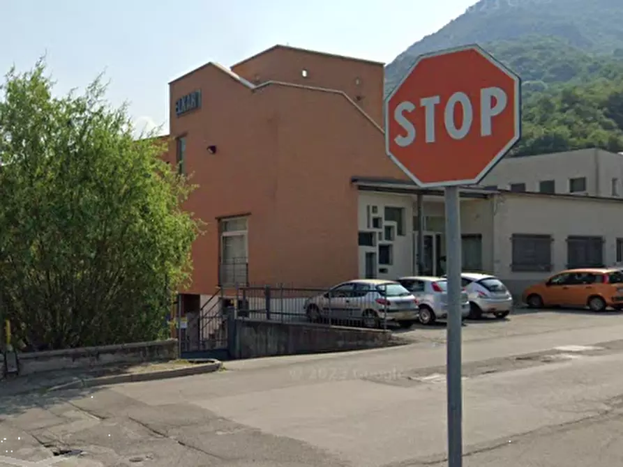 Immagine 15 di Capannone industriale in vendita  in Via Leonardo Vassena a Valmadrera