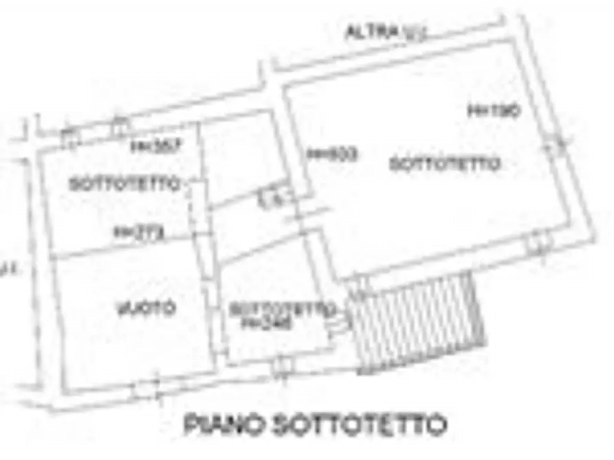 Immagine 29 di Rustico / casale in vendita  in Via dei Ronchi a Olgiate Molgora