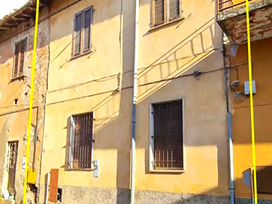 Immagine 2 di Appartamento in vendita  in Via Monte Grappa a Missaglia