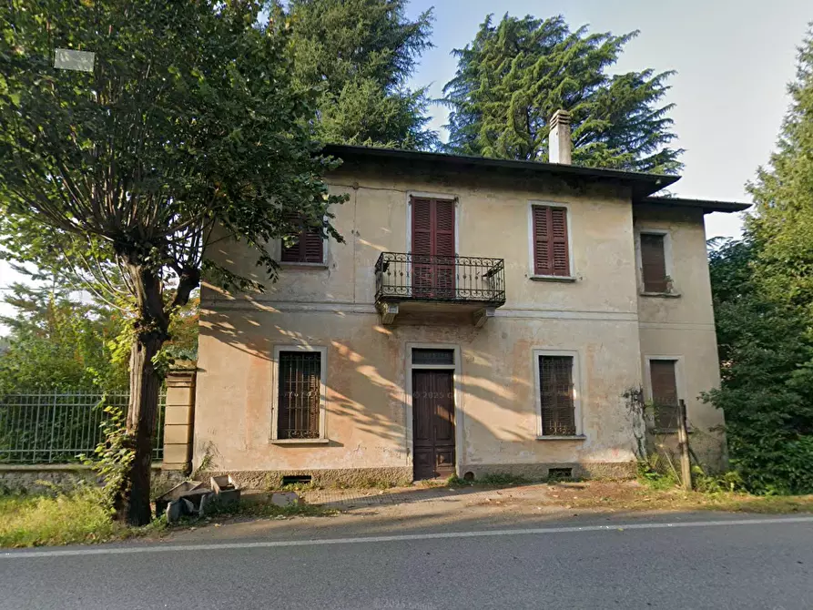 Immagine 4 di Casa indipendente in vendita  in Viale Verbano a Gavirate