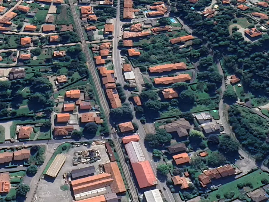 Immagine 13 di Casa indipendente in vendita  in Viale Verbano a Gavirate