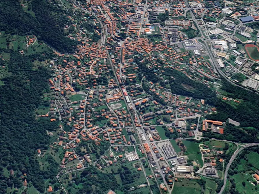 Immagine 16 di Casa indipendente in vendita  in Viale Verbano a Gavirate