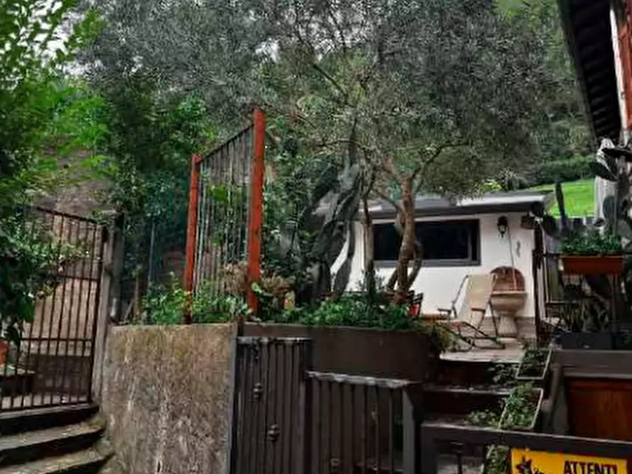 Immagine 6 di Porzione di casa in vendita  in Via Carlo Porta a Bisuschio