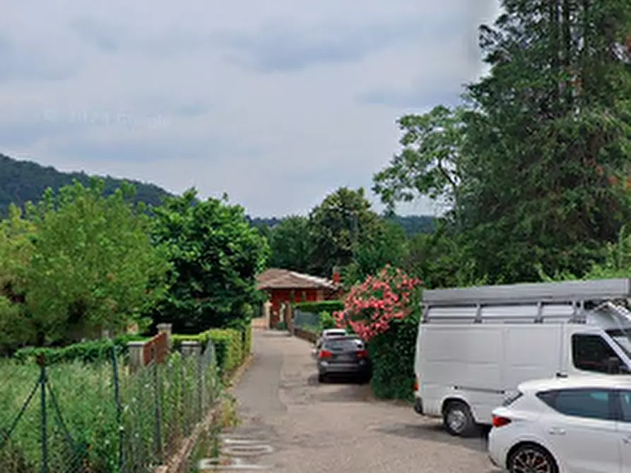 Immagine 13 di Porzione di casa in vendita  in Via Carlo Porta a Bisuschio