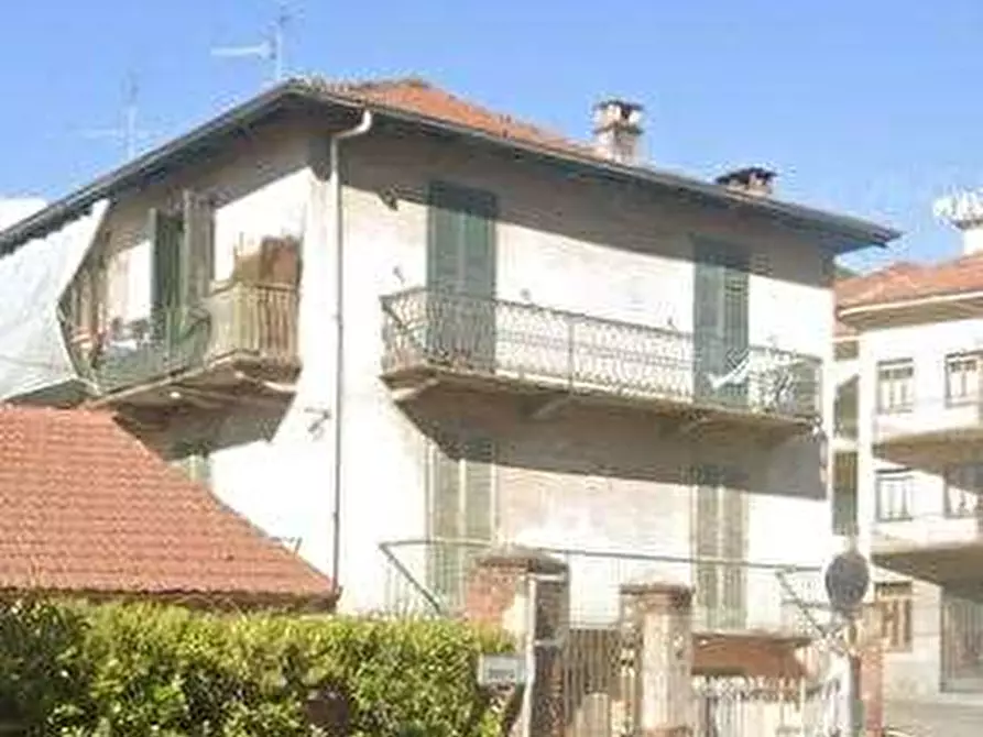 Immagine 9 di Appartamento in vendita  in Via Umberto I a Lanzo Torinese