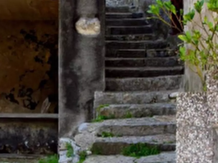 Immagine 3 di Appartamento in vendita  in Via Libertà  a Casalzuigno