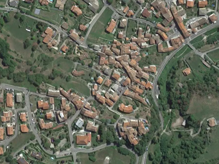 Immagine 10 di Appartamento in vendita  in Via Castello a Casazza