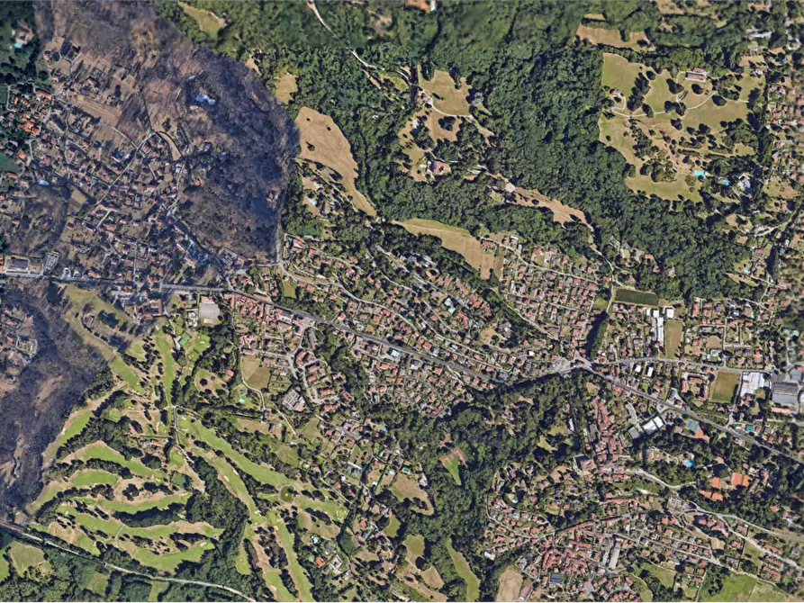 Immagine 2 di Appartamento in vendita  in Via Postale Vecchia a Luvinate