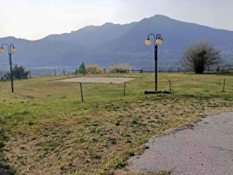 Immagine 3 di Negozio in vendita  in Via libertà  a Casalzuigno