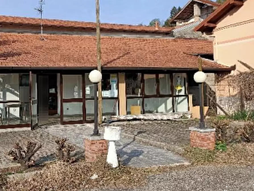 Immagine 4 di Negozio in vendita  in Via libertà  a Casalzuigno