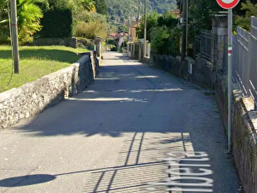 Immagine 8 di Negozio in vendita  in Via libertà  a Casalzuigno