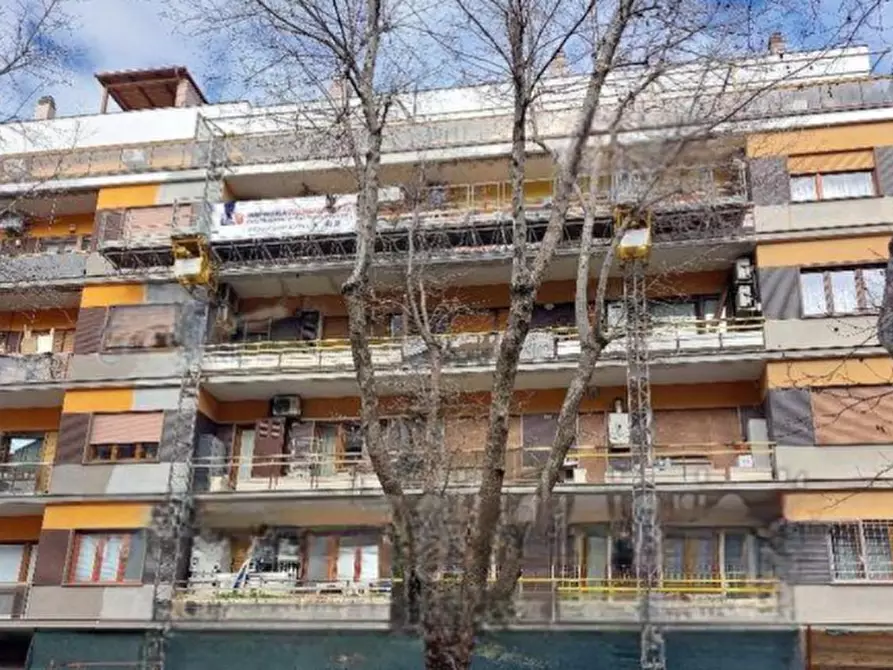 Immagine 1 di Appartamento in vendita  in Piazza Duca di Genova a Roma