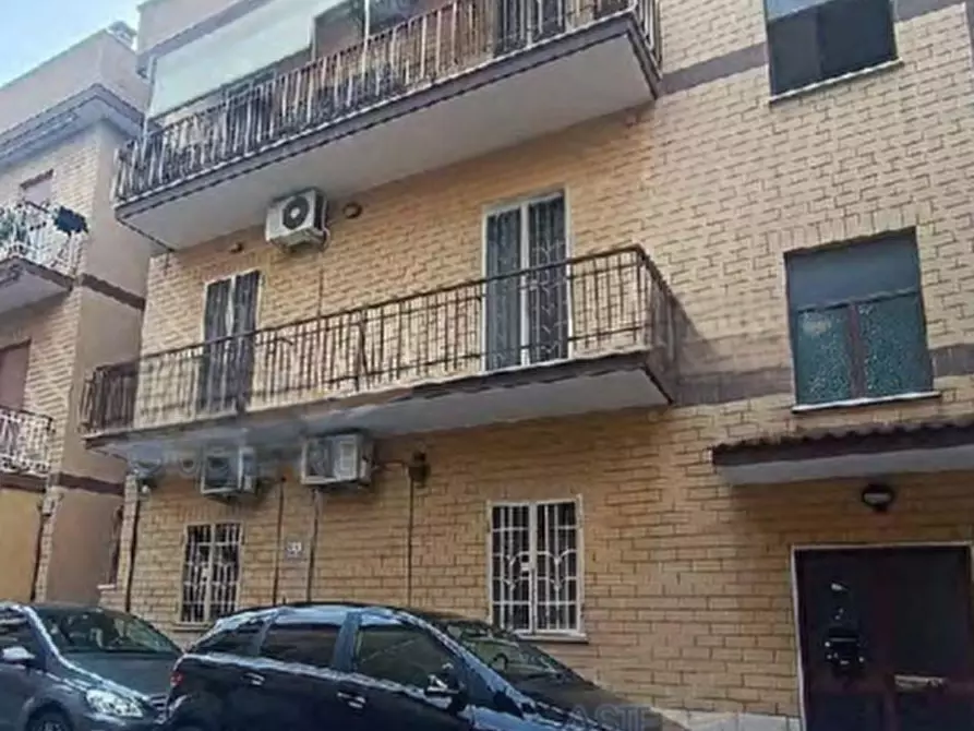 Immagine 1 di Appartamento in vendita  in Via Francesco di Benedetto a Roma