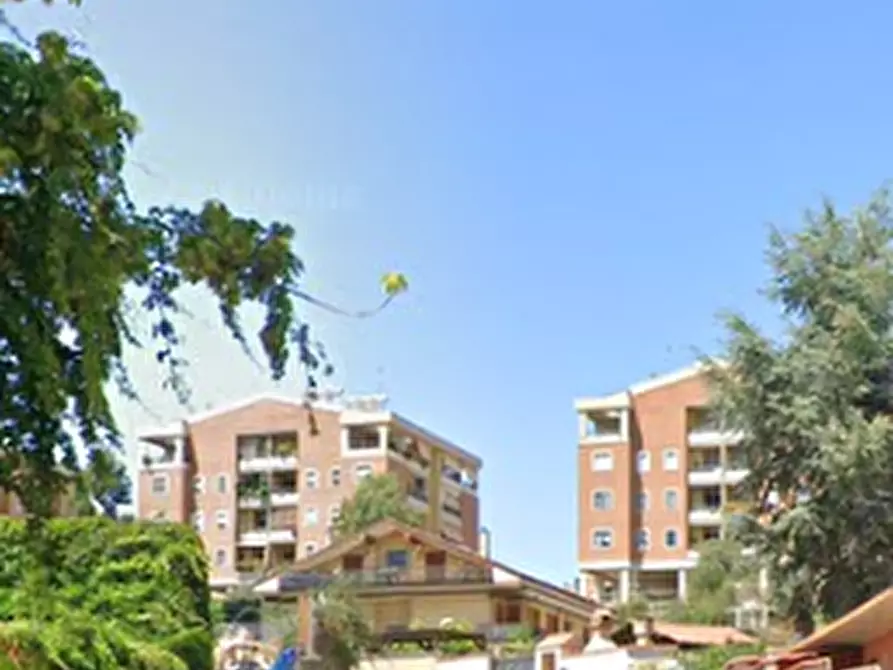 Immagine 3 di Appartamento in vendita  in Via Aristide Faccioli a Roma