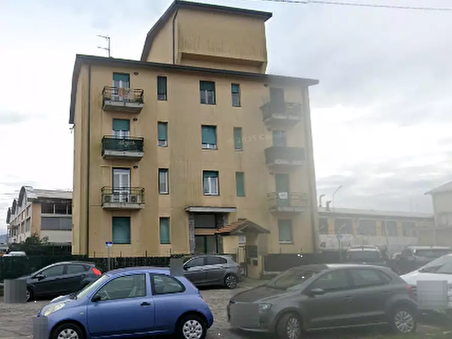 Immagine 5 di Appartamento in vendita  in Piazza Corvi a Biandronno