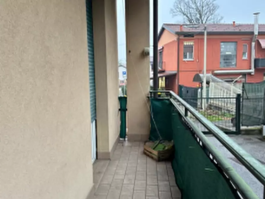 Immagine 2 di Appartamento in vendita  in Piazza Corvi a Biandronno