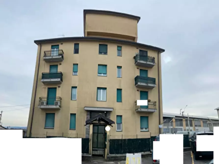 Immagine 14 di Appartamento in vendita  in Piazza Corvi a Biandronno