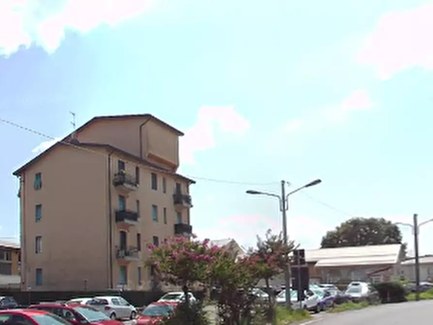 Immagine 15 di Appartamento in vendita  in Piazza Corvi a Biandronno