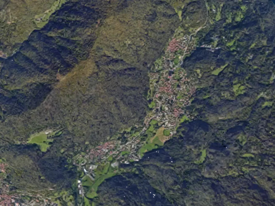Immagine 1 di Terreno edificabile in vendita  in Via San Michele  a Valbrona