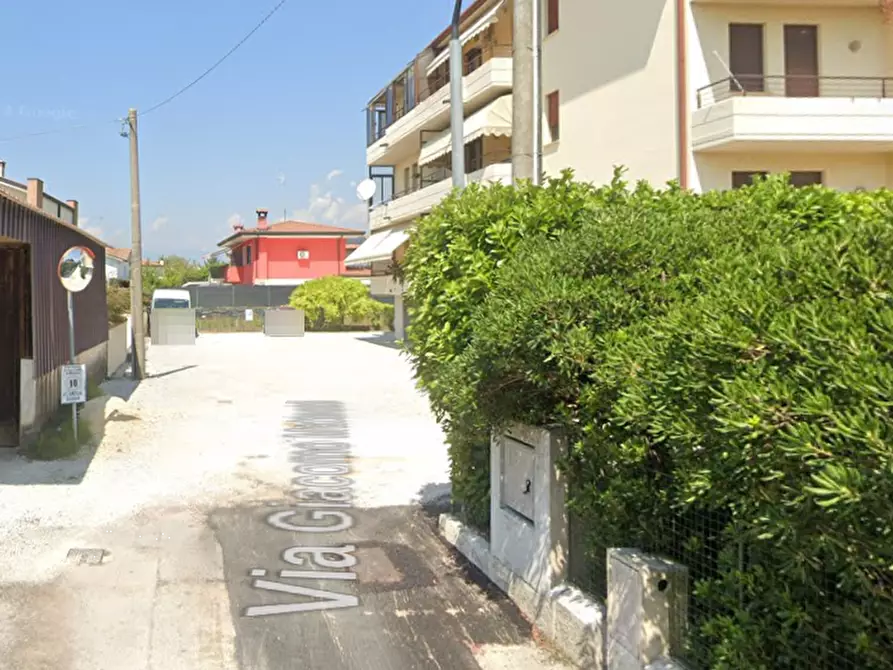 Immagine 26 di Casa indipendente in vendita  in Via Giacomo Matteotti a Gazzada Schianno